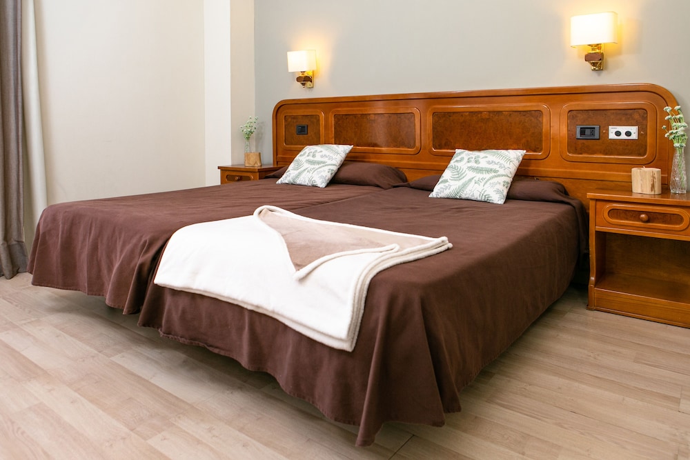 Club Triple Room (2 + 1) - Photo 1