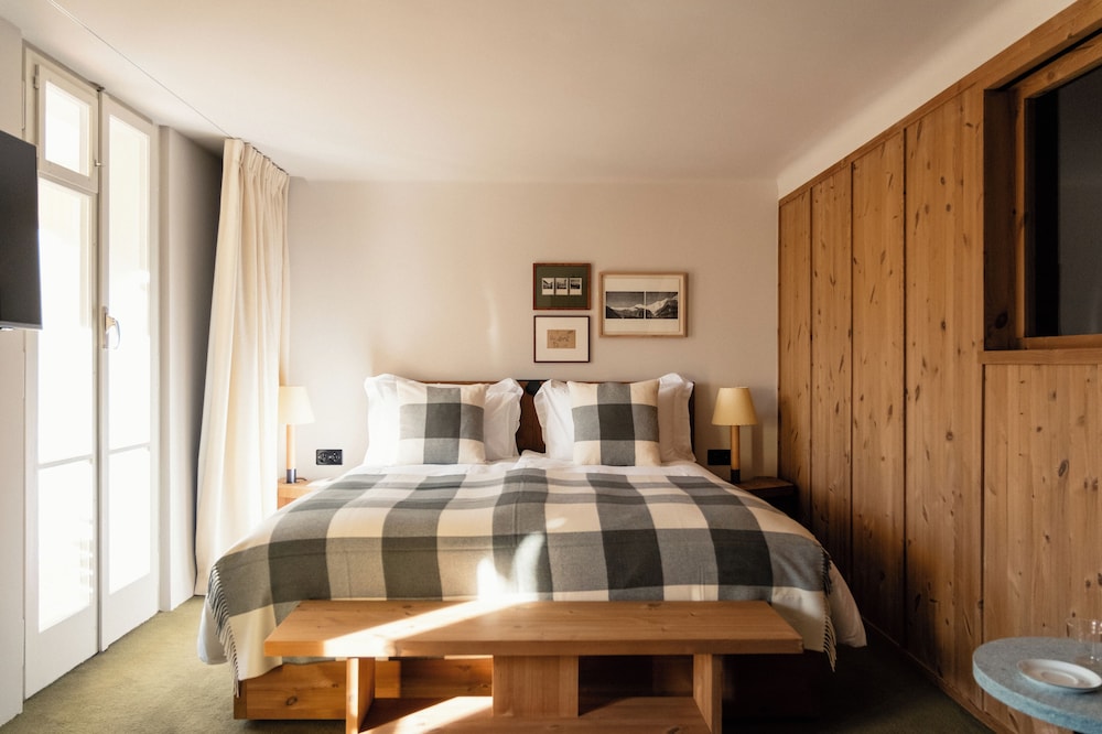 Deluxe Room, Garden View - Photo 1