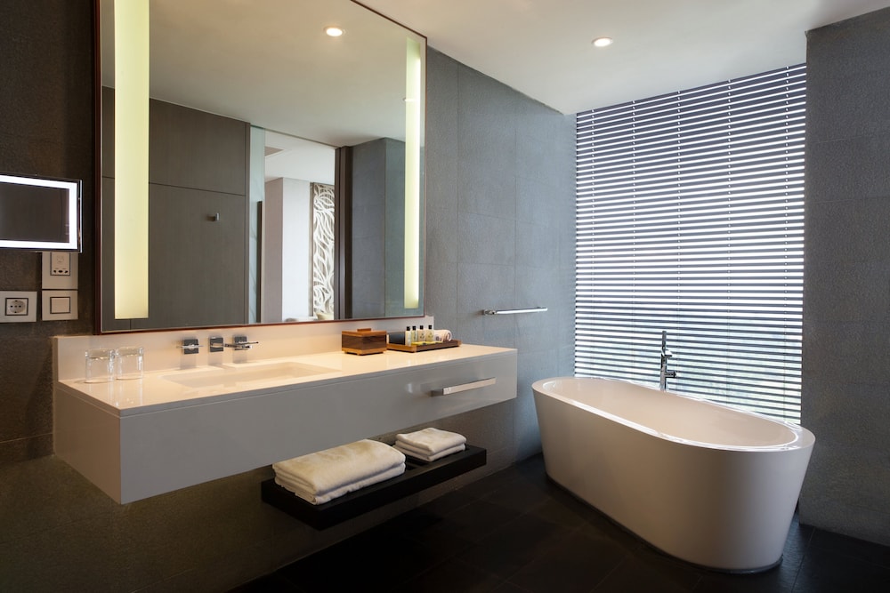 Premium Room, 2 Twin Beds, Club Lounge Access thumbnail 5