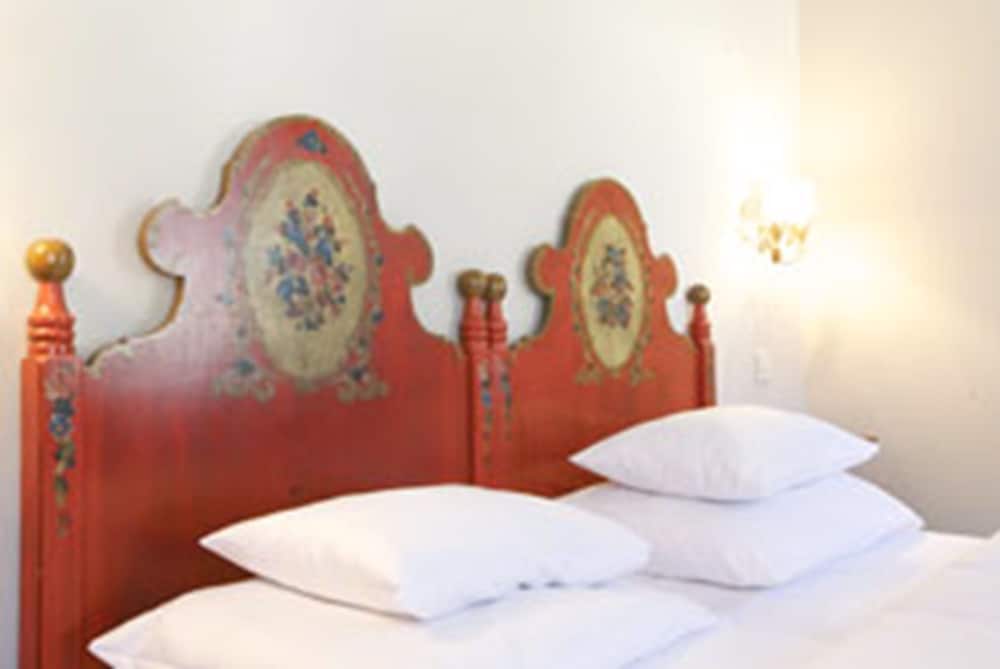 Basic Double Room photo 2