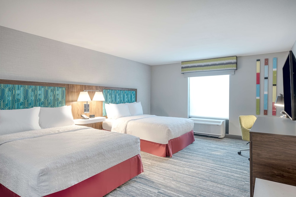 Room, 2 Double Beds, Accessible, Bathtub (Mobility & Hearing) - Photo 1