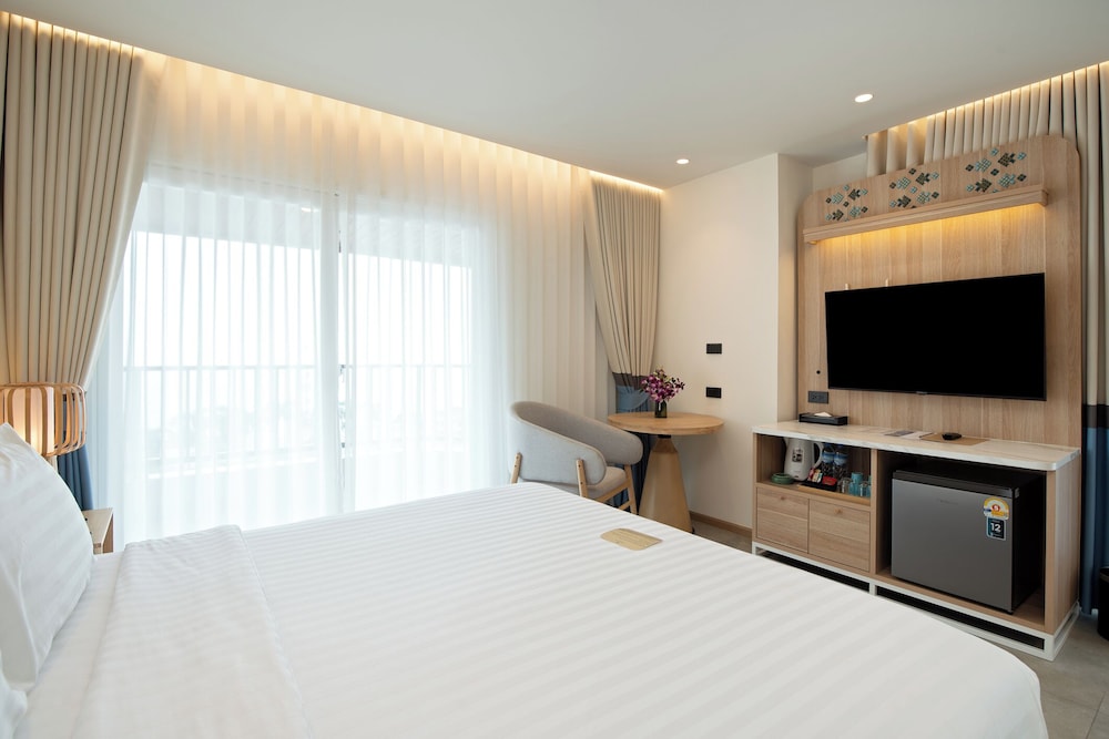 Deluxe Corner Sea View - Photo 3