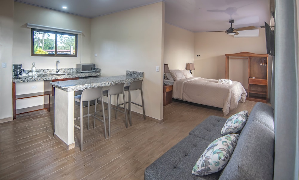 Superior Studio - Photo 1