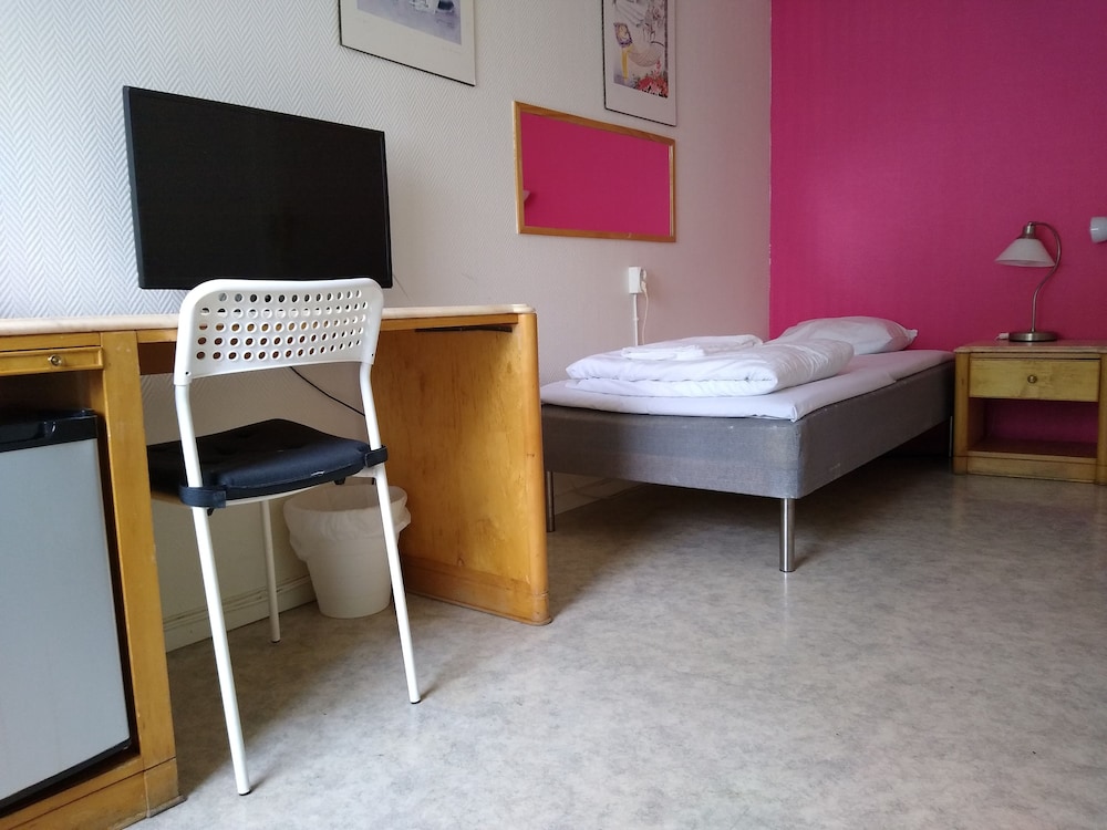 Basic Single Room photo 1