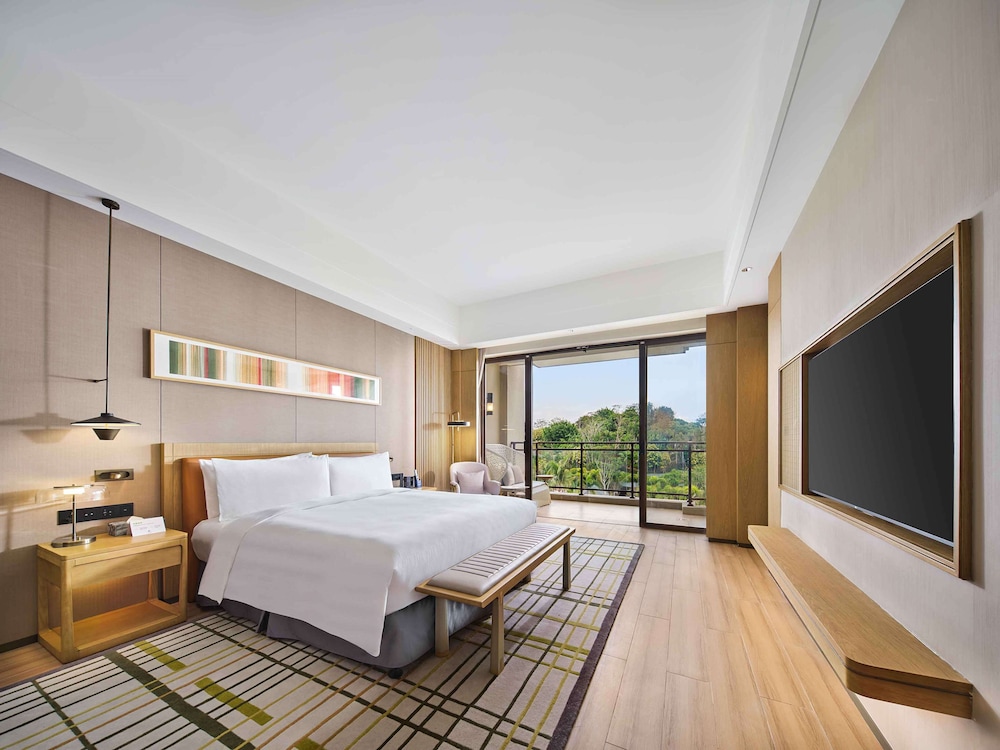Suite, 1 Bedroom - Photo 1