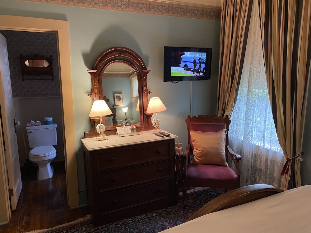Standard Double Room, 1 Double Bed, Bathtub (Jane) photo 3