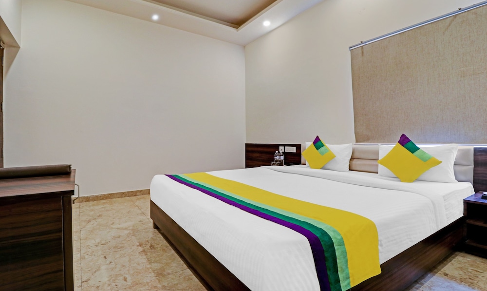 Deluxe Room - Photo 7