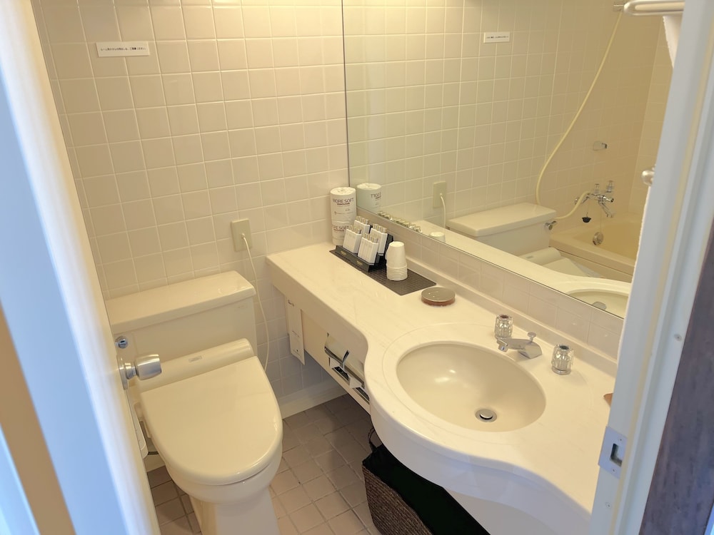 Deluxe Suite - Photo 8