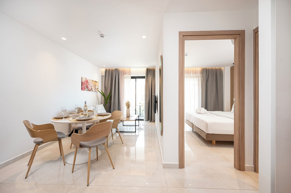 Suite, King Size Bed