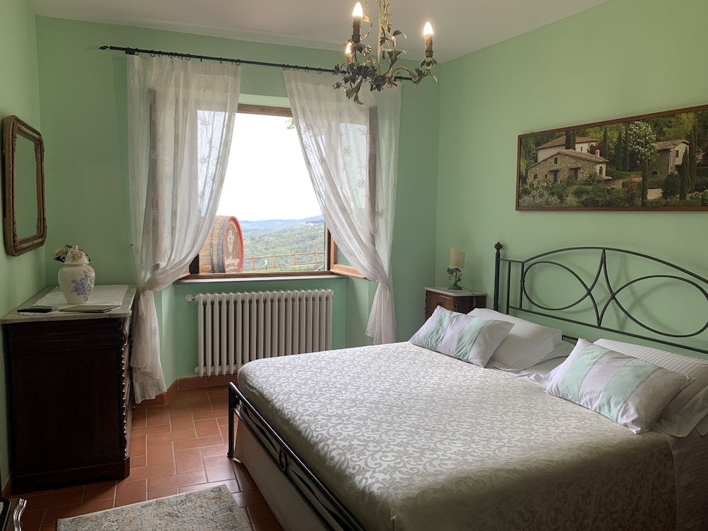 Trebbiano Double Room, hill view