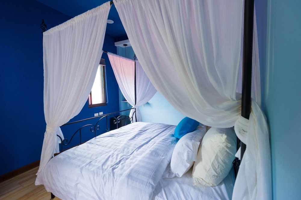 Deluxe Double Room, 1 Queen Bed, Non Smoking photo 1