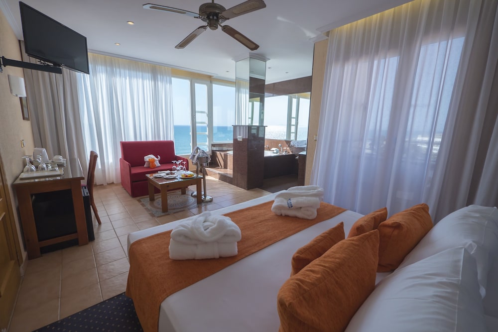 Suite Junior con vista al mar