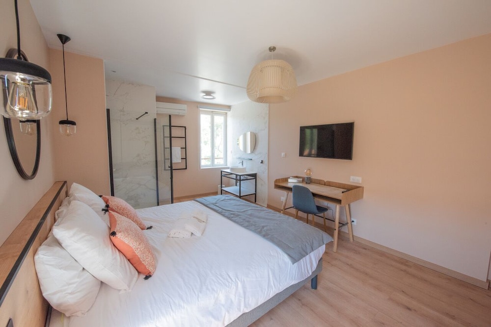 Luxury Room photo 2