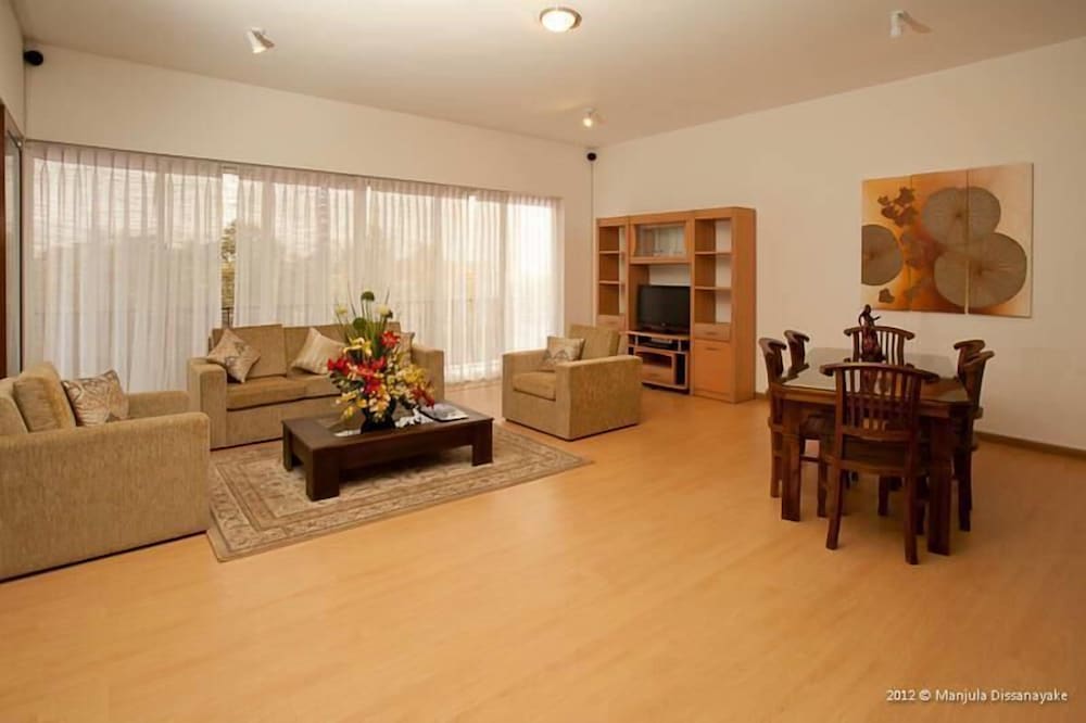 Standard Apartment, 3 Bedrooms photo 2