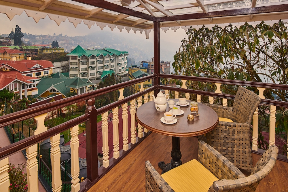 Suite - Photo 4