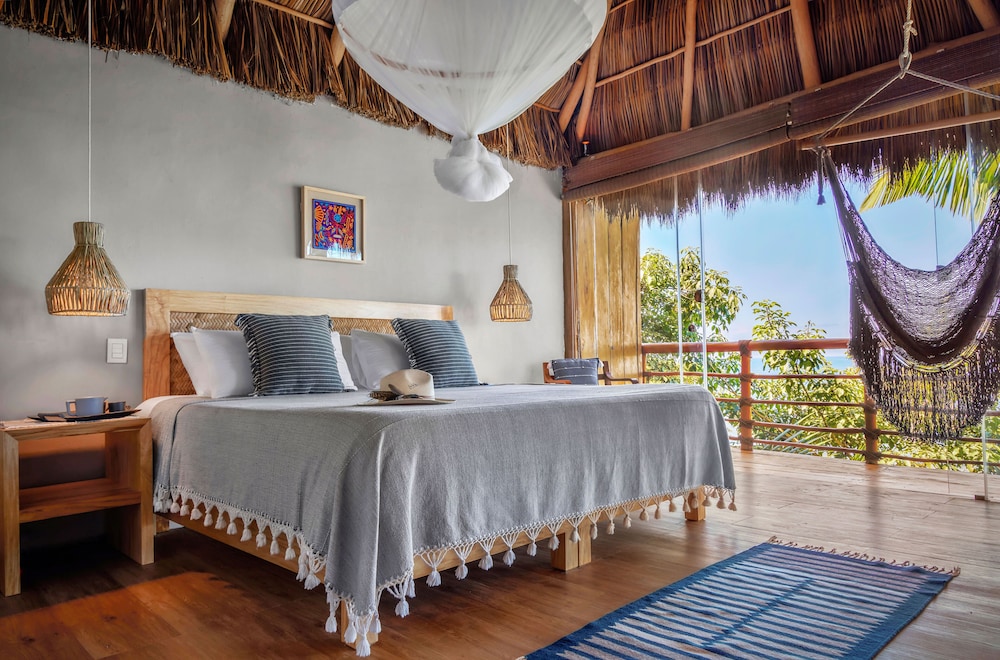 Deluxe Double Room, 1 King Bed, Ocean View (Air Conditioning)