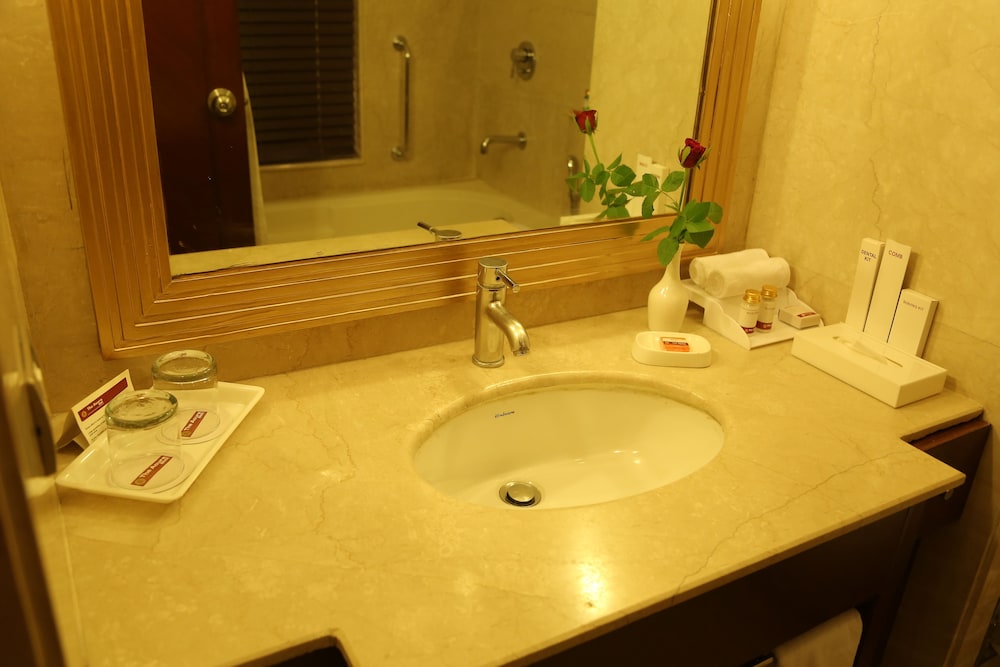 Executive Room - Photo 2