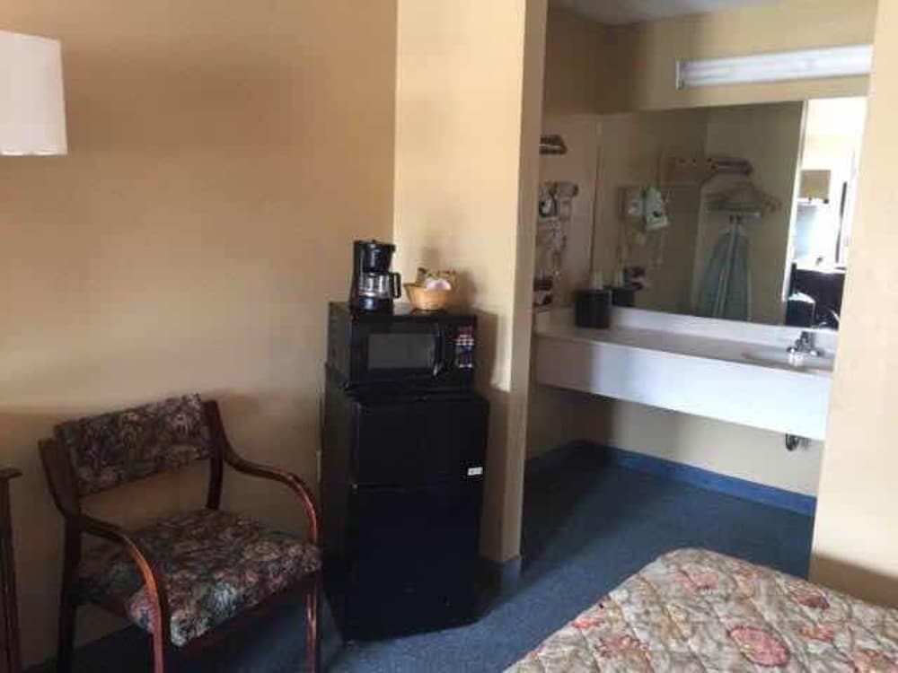 Deluxe Room, 1 King Bed, Non Smoking