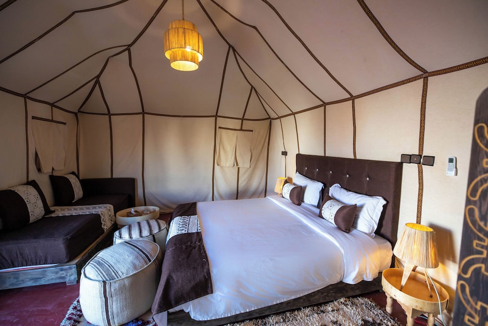 Comfort Tent, Multiple Beds photo 1