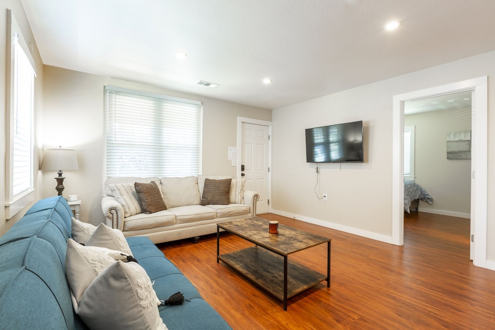House (5 Bedrooms) photo 3