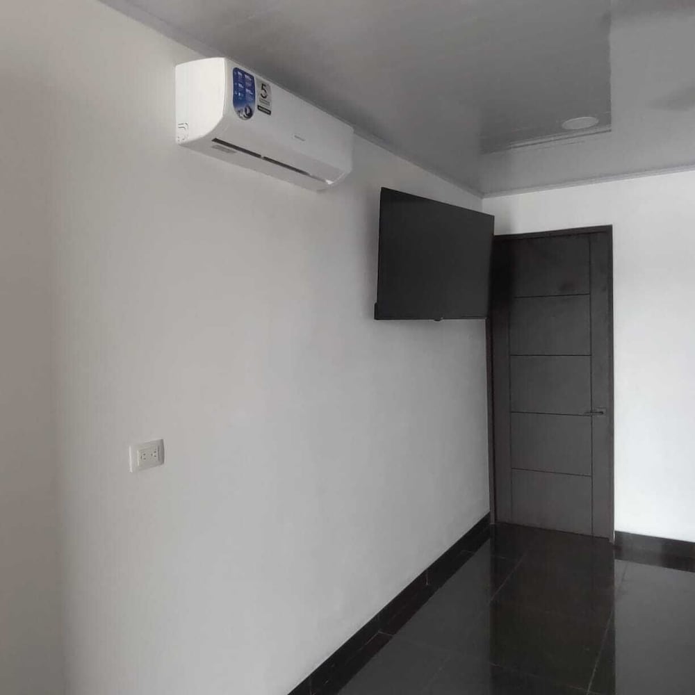 Executive Room photo 2