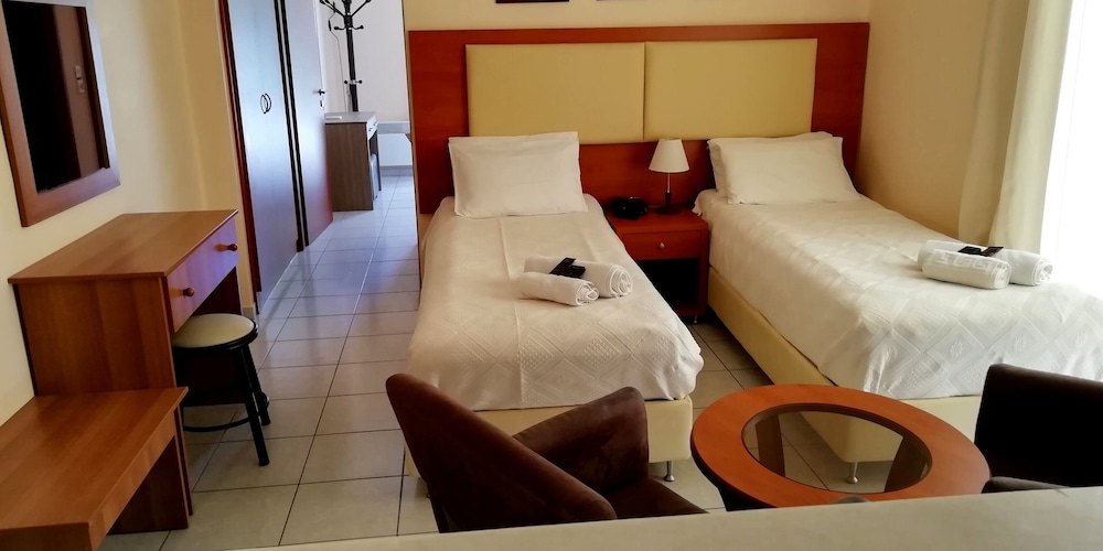 Comfort Apartment, 2 Bedrooms, Balcony, Oceanfront