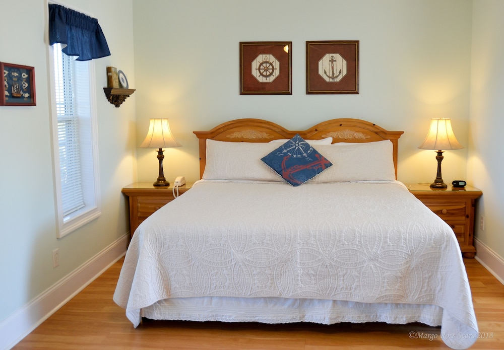 Grand Room, 1 King Bed, Non Smoking (Vesta) photo 1