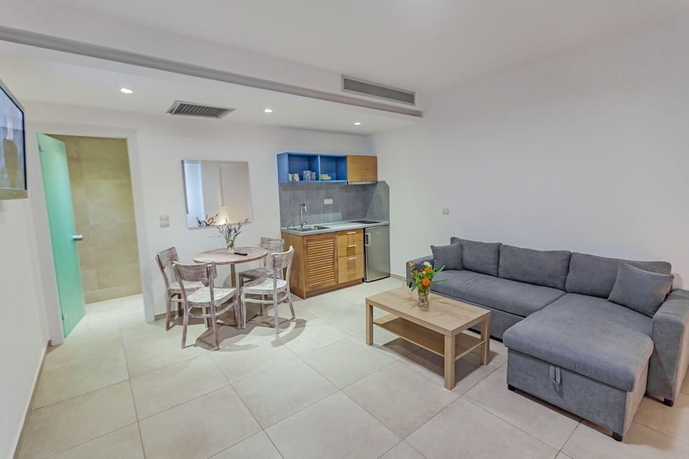 Deluxe Suite, Garden View photo 1