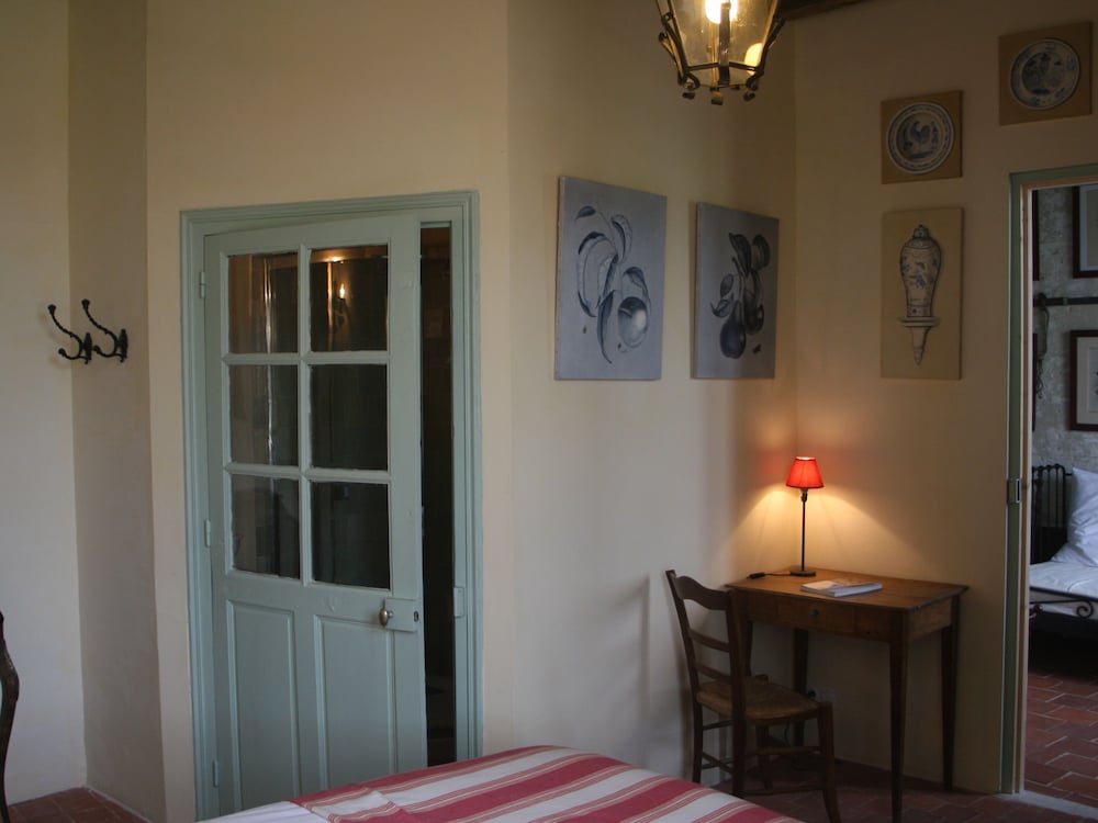 Triple Room, Ensuite, River View (Chambre Aigue Marine) photo 2