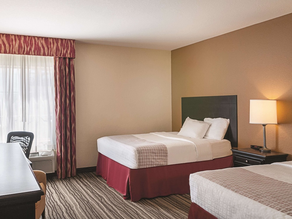 Room, 2 Queen Beds, Accessible, Non Smoking (Mobility Accessible)