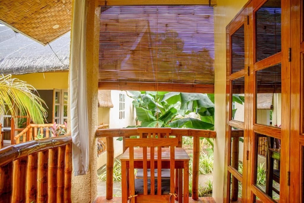 Deluxe Double Room, 1 Bedroom, Non Smoking, Garden View photo 3