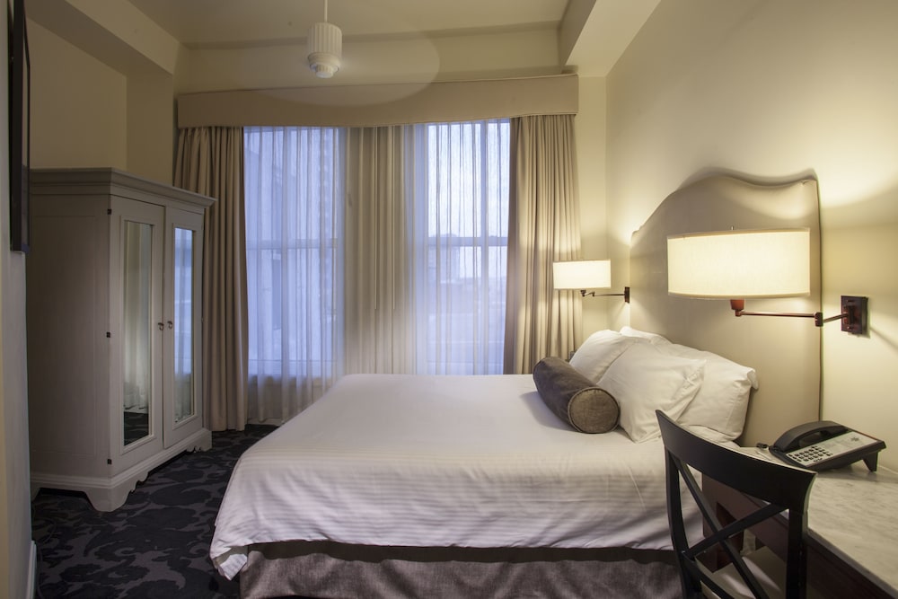 Standard Room, 1 King Bed, City View (King Room (KR)) - Photo 2