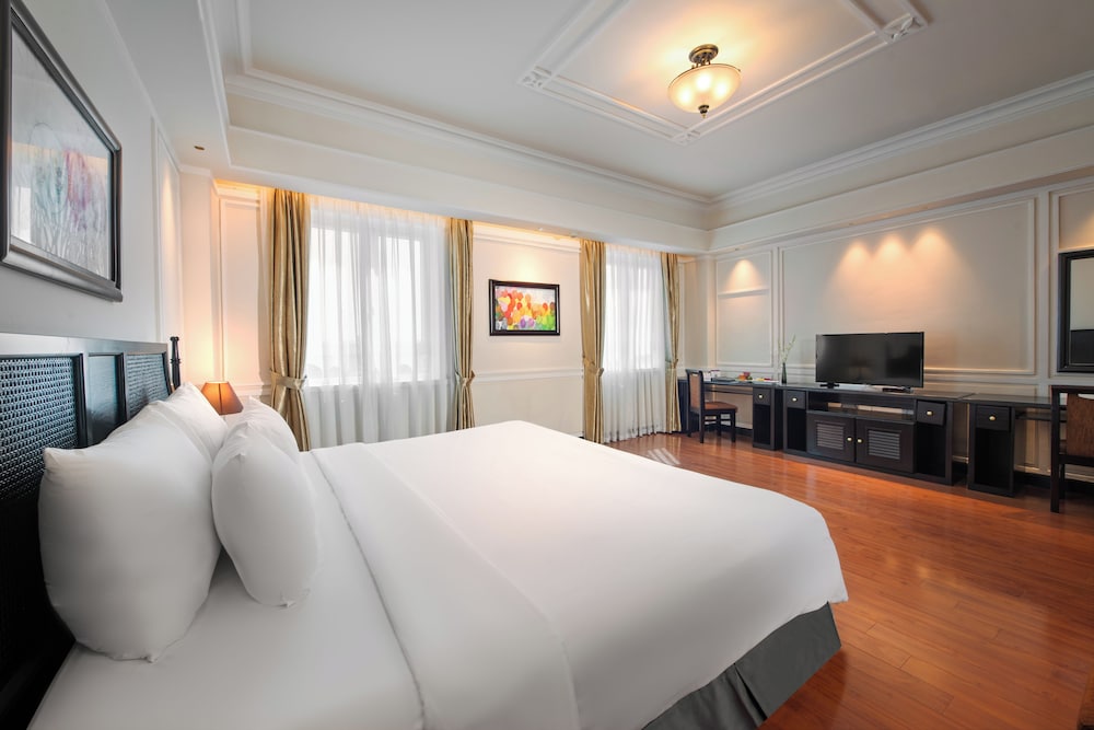 Deluxe Double Room (French Wing) - Photo 5