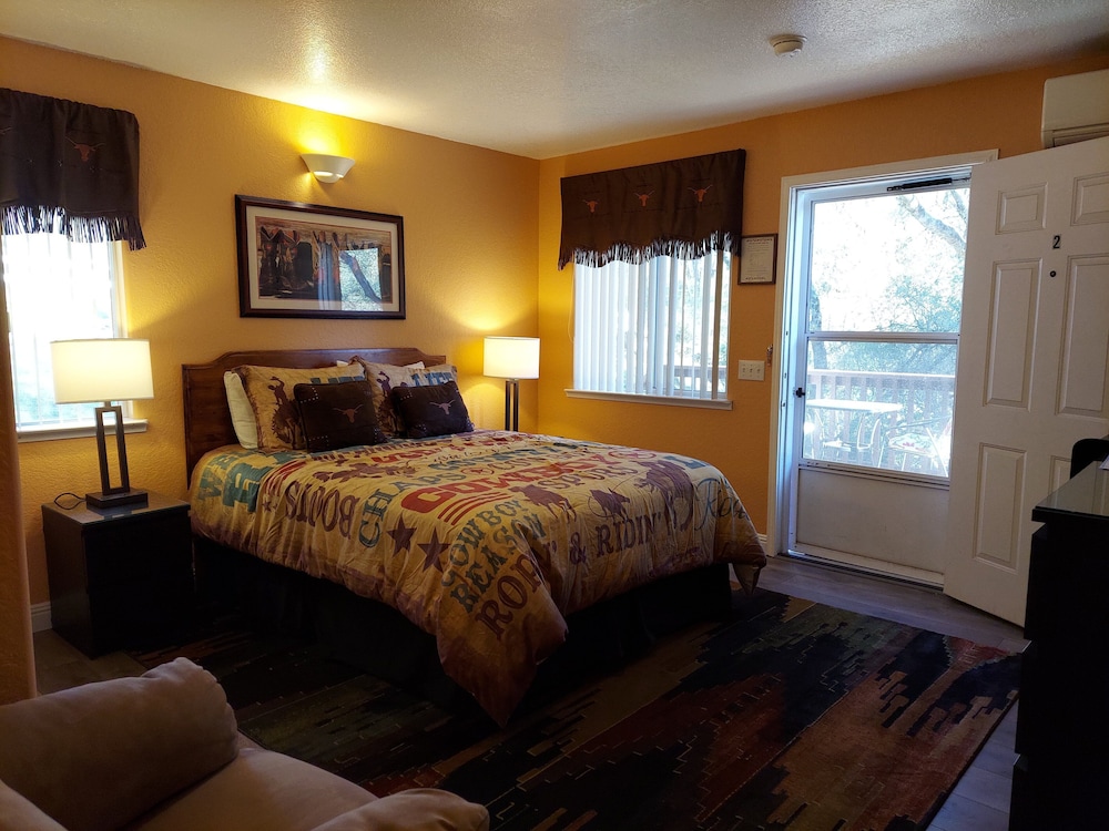 Standard Double Room photo 2