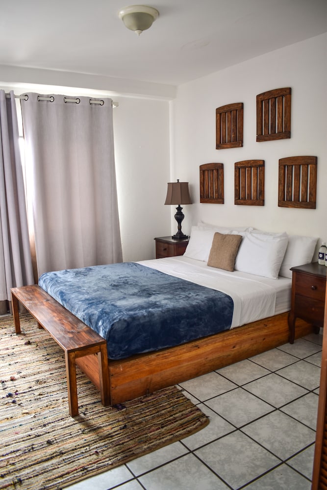 Suite Familiar, Múltiples Camas, No Fumadores (Amarillo)
