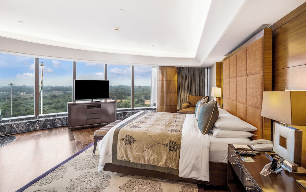 Panoramic Suite - Photo 4