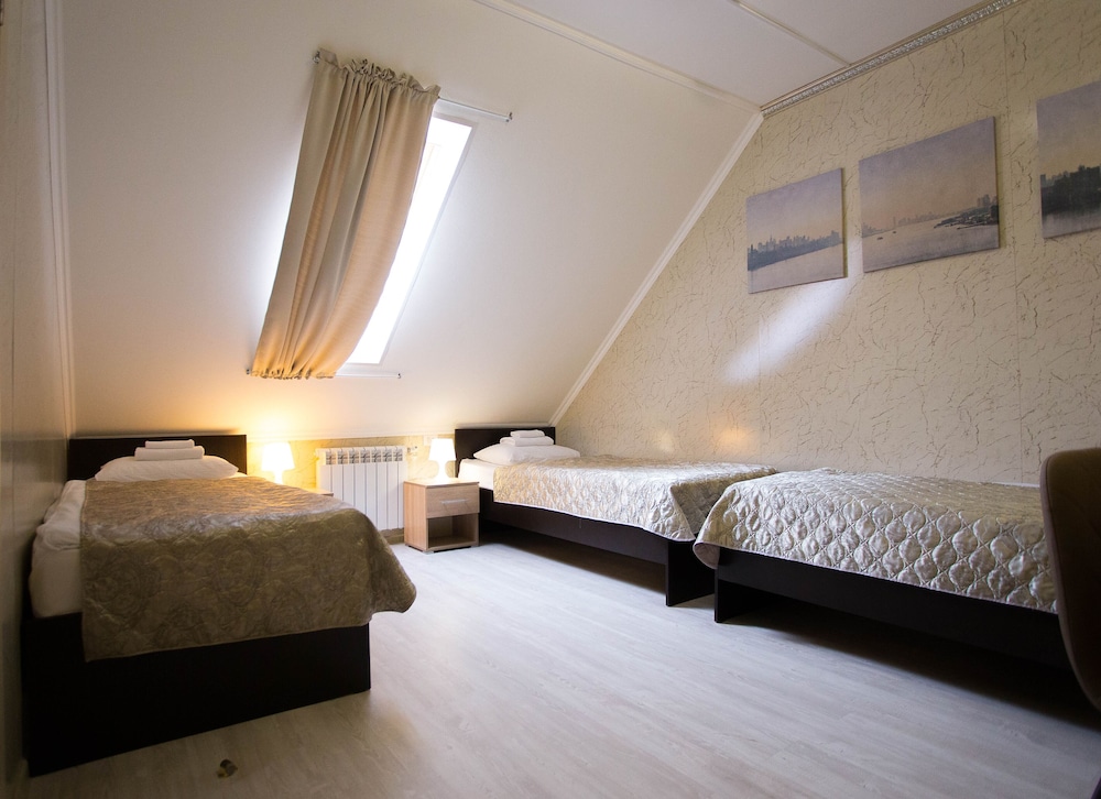 Standard Triple Room photo 2