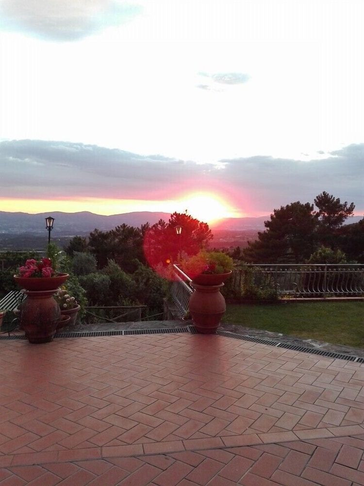 Apartment, 1 Bedroom, Hill View photo 2