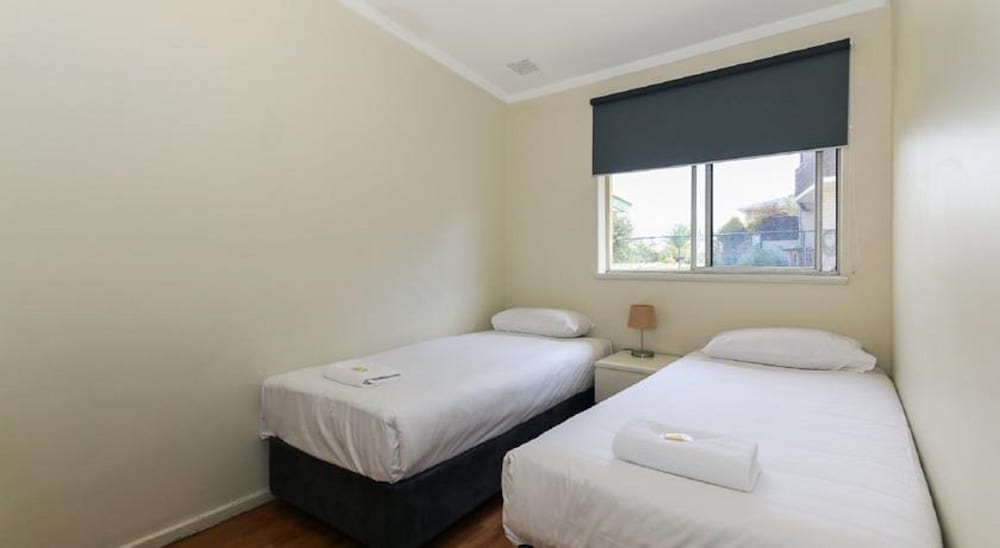 Basic Apartment, 2 Bedrooms photo 3