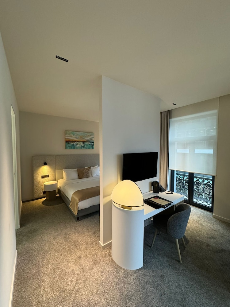 Business Suite. photo 3