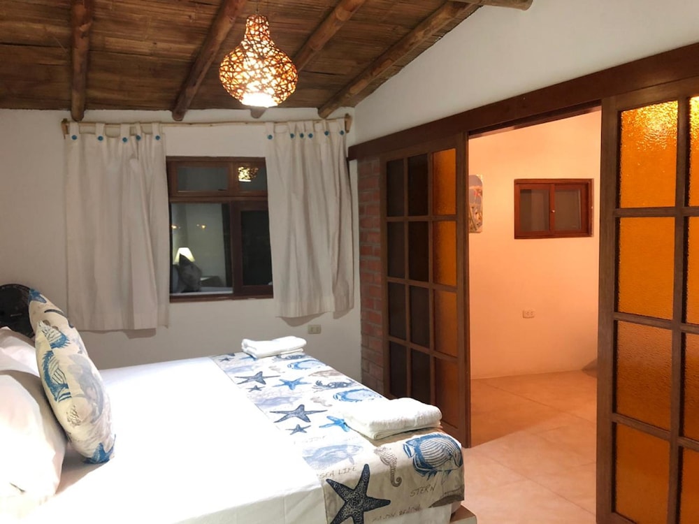 Double Room, 1 Queen Bed photo 3