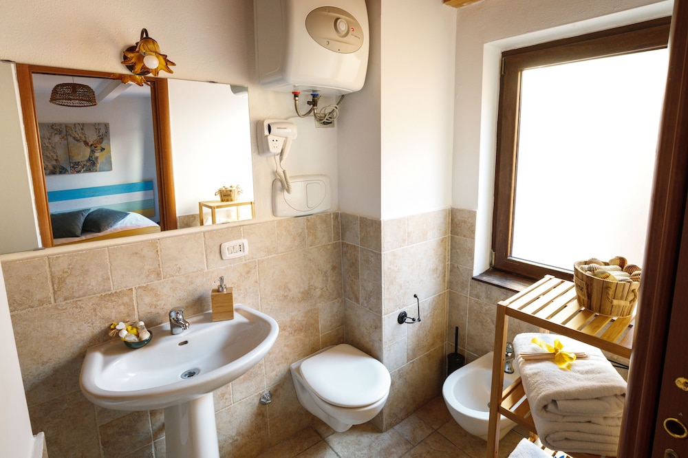 Superior Double Room, Private Bathroom photo 3
