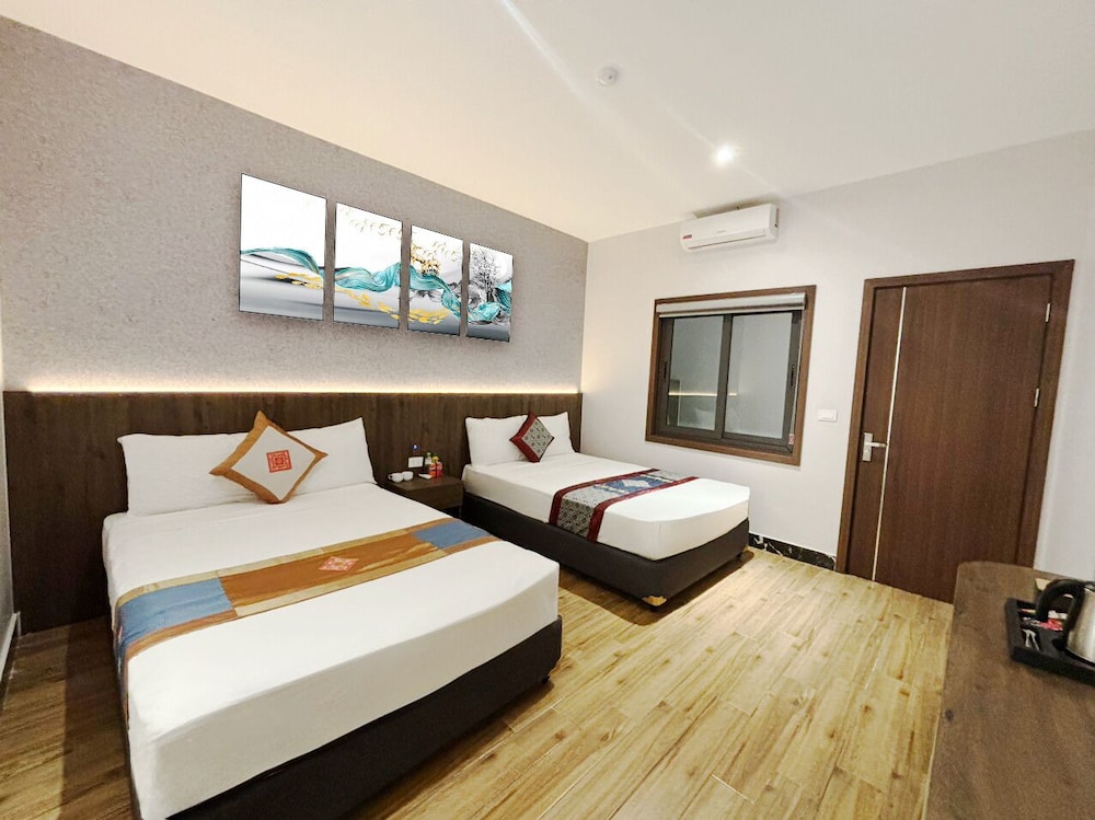 Luxury Apartment, Mountain View