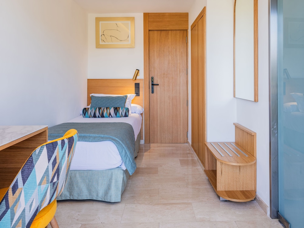 Single Room, Balcony photo 2