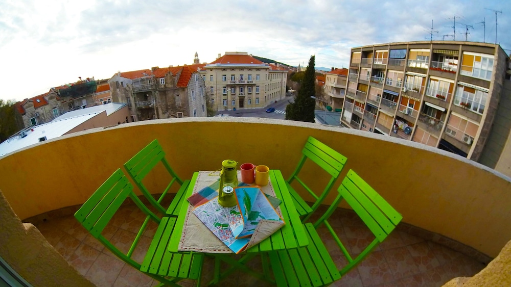 Double Room, 1 Double Bed, Non Smoking, Private Bathroom - Photo 6