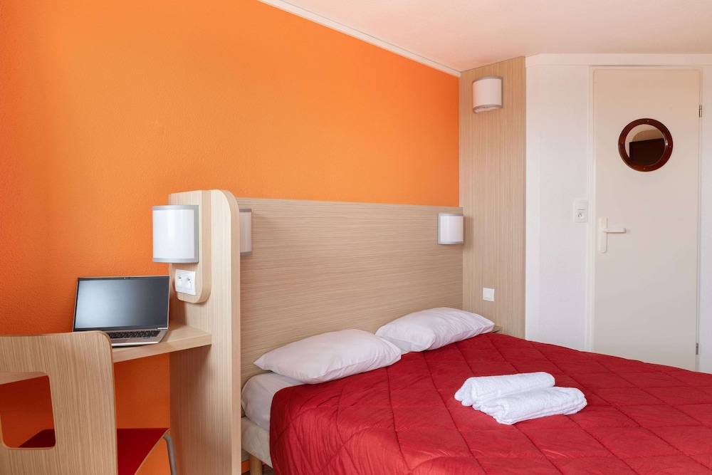 Standard Room, 1 Double Bed - Photo 11
