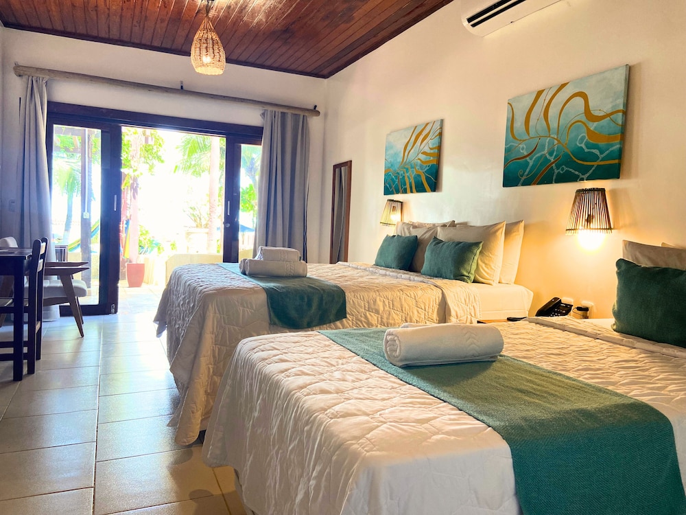 Superior Triple Room, Oceanfront photo 2