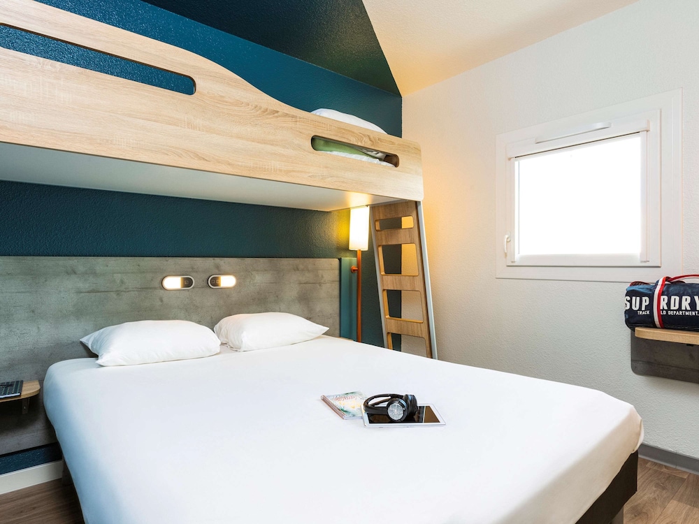 Triple Room, Multiple Beds photo 3