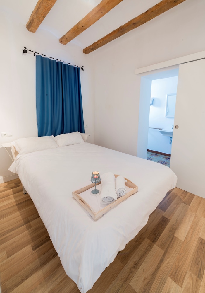 Traditional Double Room, 1 Double Bed photo 2
