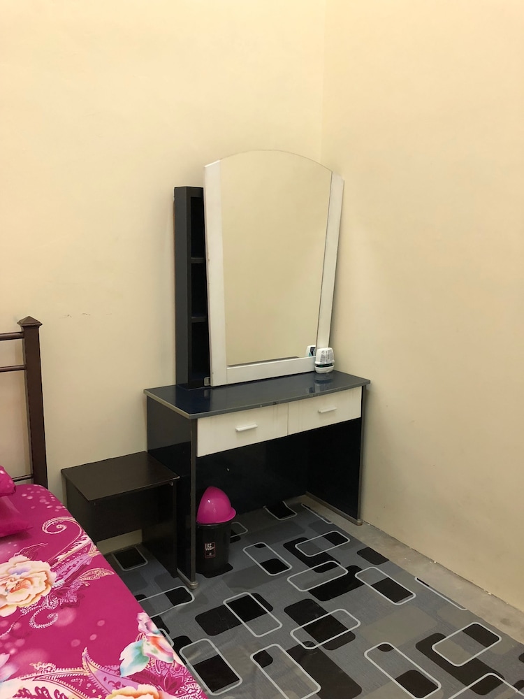 Family House, 4 Bedrooms, Accessible, Non Smoking photo 2